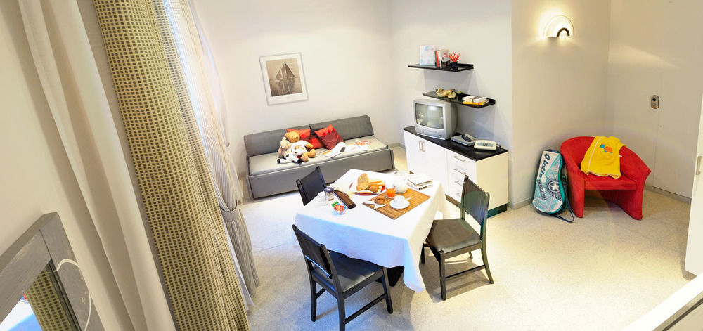 Le Terrazze Aparthotel Αλάσιο Εξωτερικό φωτογραφία